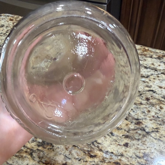 Set of 2 Vintage Clear Glass Milk Bottles - Picture 5 of 12